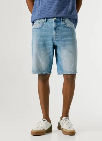 Bermudas vaqueras de corte ajustado