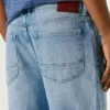 Bermudas vaqueras de corte ajustado