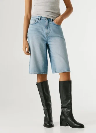 Bermudas vaqueras de corte holgado