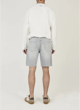 Bermudas vaqueras de corte holgado