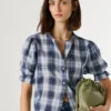 Blusa a cuadros con volantes