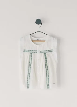 Blusa con detalles bordados