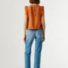 Blusa con detalles plisados Blusa con detalles plisados