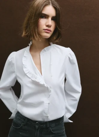 Blusa de popelín con volantes