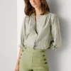 Blusa de rayas con cuello mao