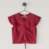 Blusa fluida con detalles calados