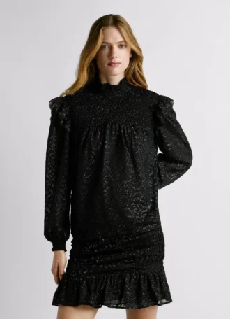 Blusa fluida con detalles metalizados