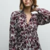 Blusa fluida con estampado floral
