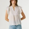Blusa fluida con mangas de mariposa
