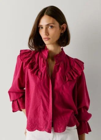 Blusa fluida con volantes