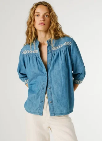 Blusa vaquera de corte recto