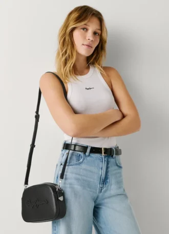 Bolso bandolera con efecto piel y logotipo