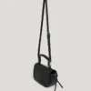 Bolso bandolera con solapa efecto piel