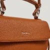 Bolso bandolera con solapa efecto piel