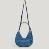Bolso de rafia con forma de media luna