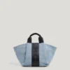 Bolso shopper con logotipo en relieve