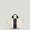Bolso shopper con logotipo en relieve