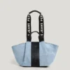 Bolso shopper con logotipo en relieve