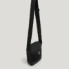 Bolso tipo reporter con correa ajustable