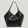 Bolso tote con efecto piel y tachuelas