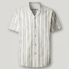 Camisa a rayas con cuello cubano