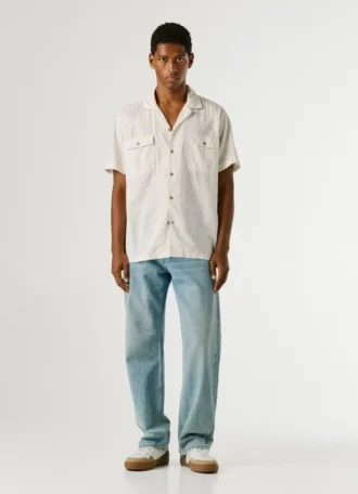 Camisa con cuello cubano