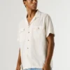 Camisa con cuello cubano Camisa con cuello cubano