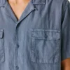 Camisa con cuello cubano Camisa con cuello cubano