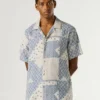 Camisa de patchwork con cuello cubano Camisa de patchwork con cuello cubano