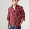 Camisa de popelín a cuadros de corte entallado Camisa de popelín a cuadros de corte entallado