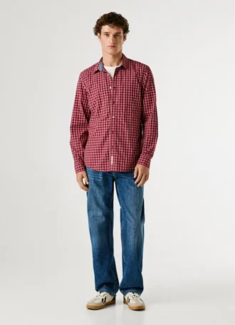 camisa de popeln a cuadros de corte entallado 2 330x456 - Camisa de popel&iacute;n a cuadros de corte entallado