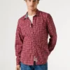 Camisa de popelín a cuadros de corte entallado Camisa de popelín a cuadros de corte entallado