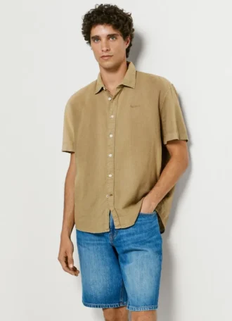Camisa teñida en prenda