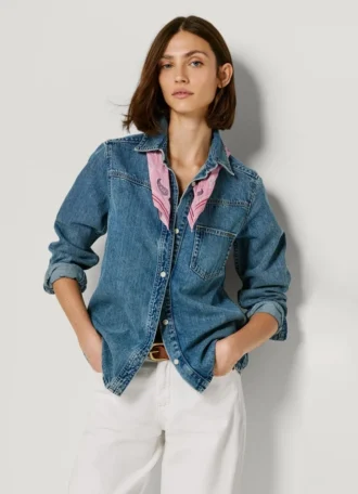 Camisa vaquera de corte oversize