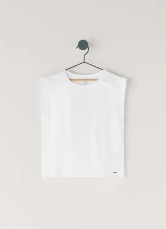 Camiseta con detalle de flecos