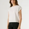 Camiseta con detalles florales calados Camiseta con detalles florales calados