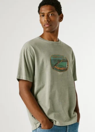 Camiseta con estampado artístico