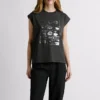 Camiseta con estampado artístico