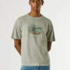 Camiseta con estampado artístico Camiseta con estampado artístico