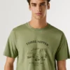 Camiseta con estampado artístico Camiseta con estampado artístico
