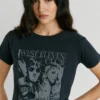 Camiseta con estampado artístico
