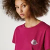 Camiseta con estampado artístico