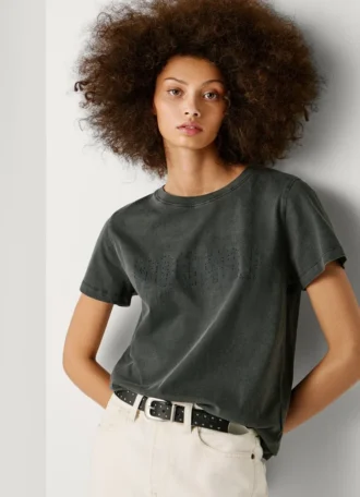 Camiseta con estampado del logotipo