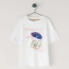 Camiseta con estampado gráfico y corte holgado