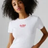 Camiseta con logotipo bordado y ribete Camiseta con logotipo bordado y ribete