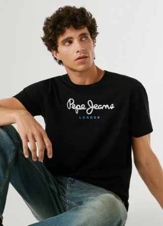 camiseta con logotipo de corte regular 1 1 330x456 - Camiseta con logotipo de corte regular