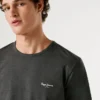Camiseta de corte ajustado con estampado de logotipo