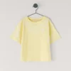 Camiseta de corte holgado con bordados florales
