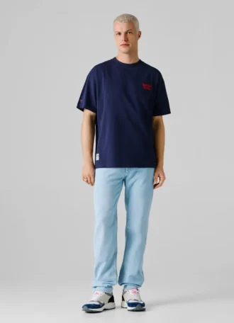 Camiseta de corte holgado con estampado en la espalda