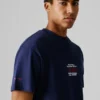 Camiseta de corte holgado con estampado en la espalda